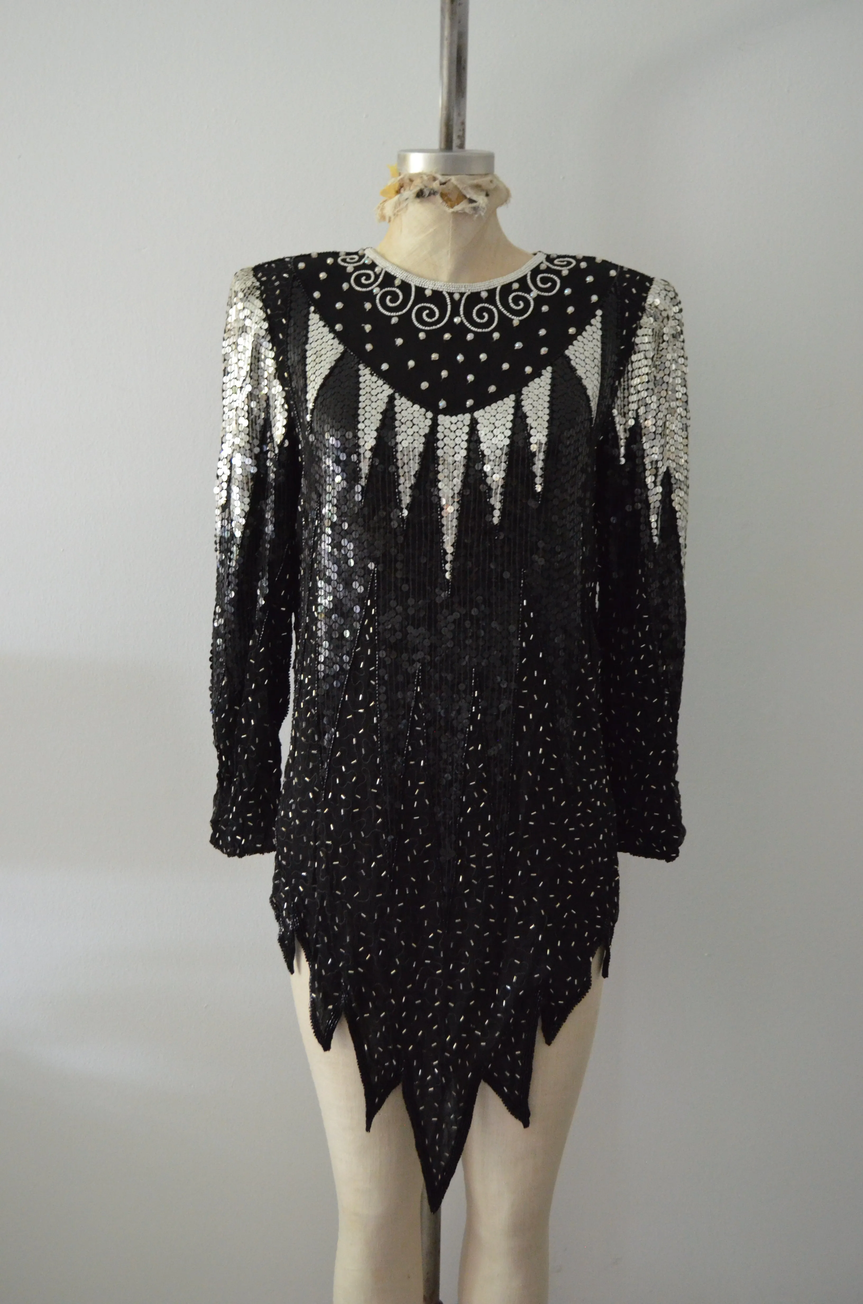 Saks Fifth Avenue Bejeweled Long Sleeve Top Dress Sequined Beaded Edge Wave Geometric Design Blouse 1980s Fashion