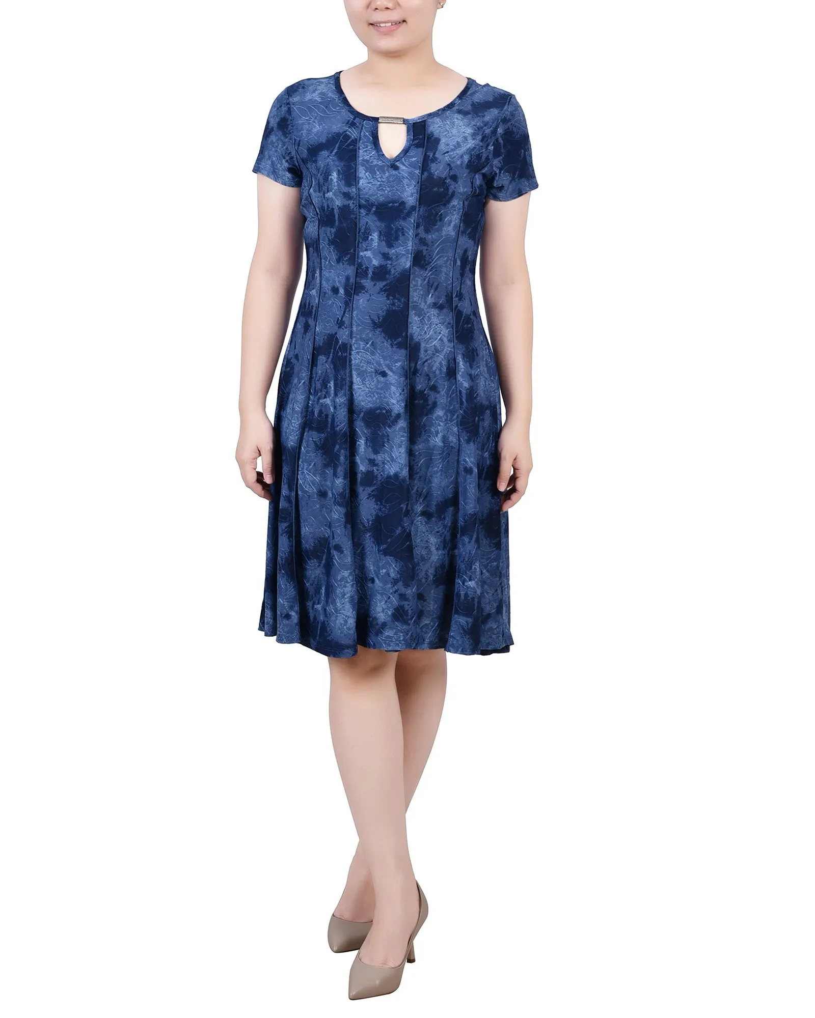 Short Sleeve Jacquard Knit Seamed Dress