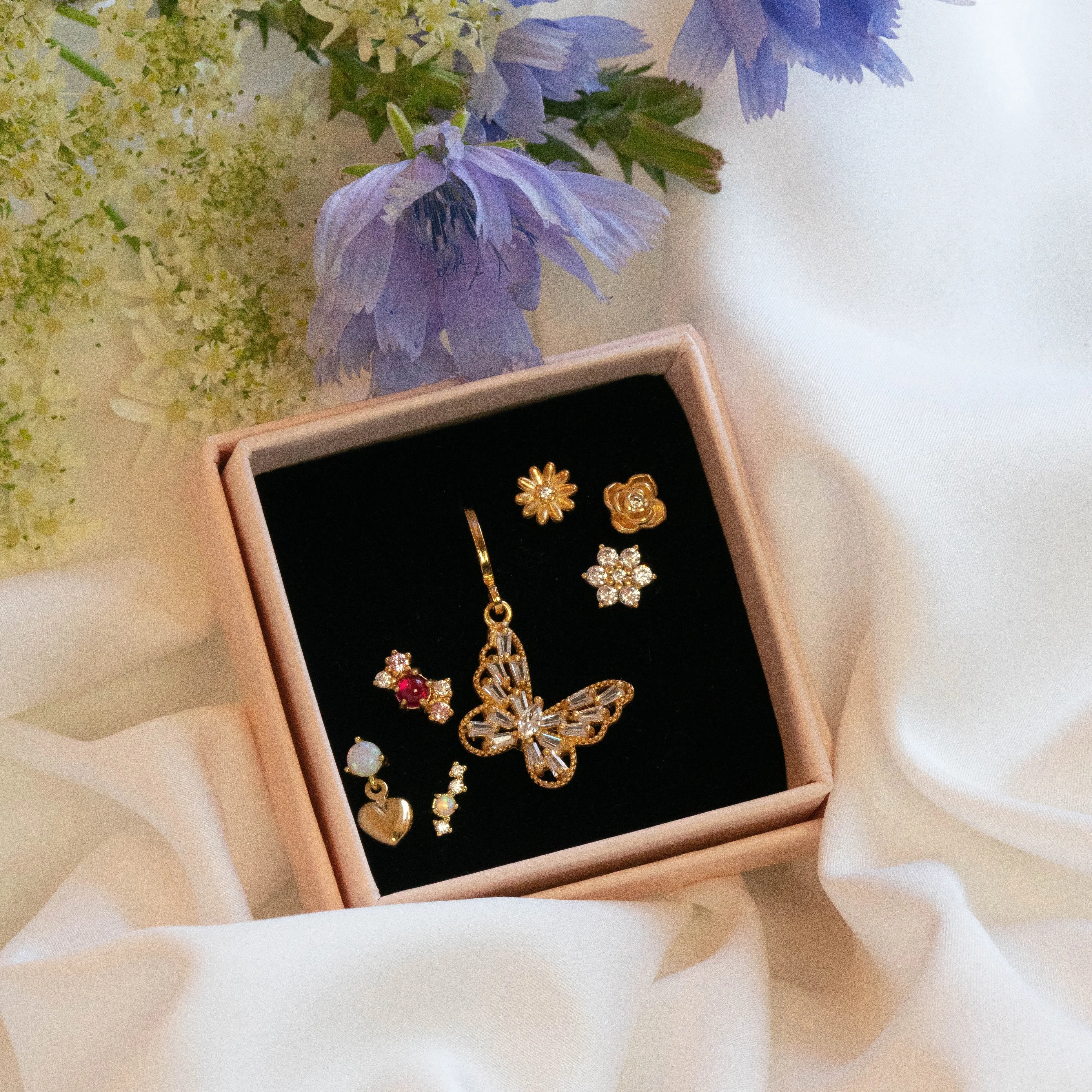 Sparkling Diamonds Butterfly Earring