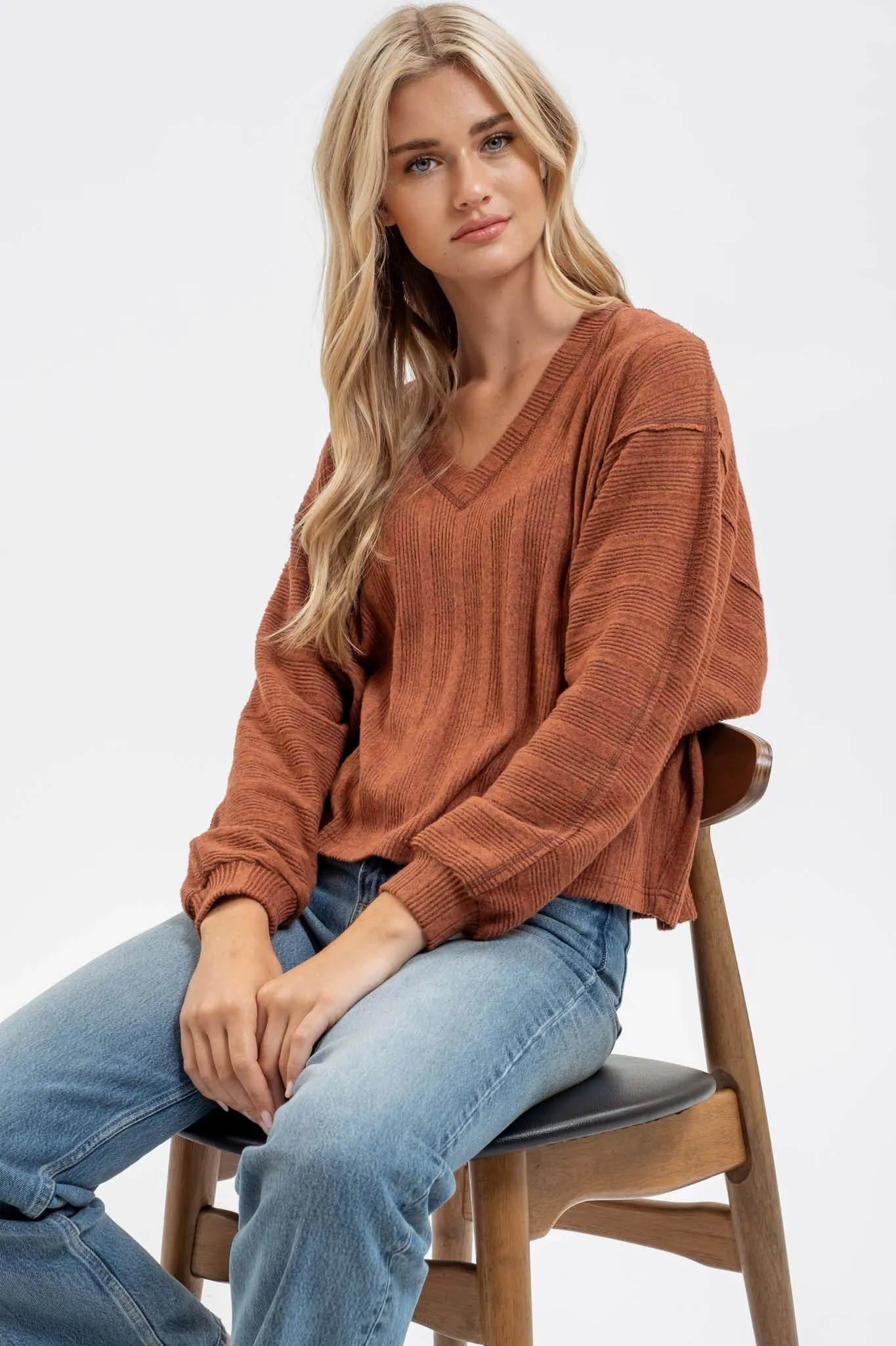 V NECK LONG SLEEVE KNIT TOP